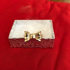 James Avery RETIRED RARE 14k gold Bow Ring size 7